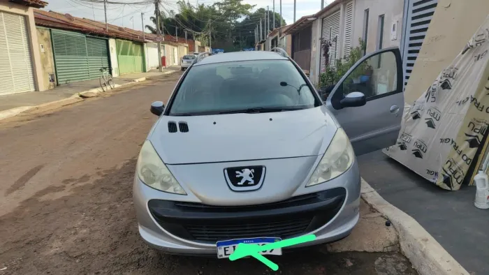Peugeot 207 SW XR 1.4 Flex 8V 5P 2009