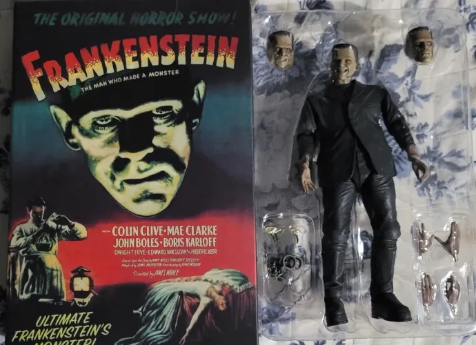 Boneco Frankenstein neca monstro action figure terror horror Universal monsters