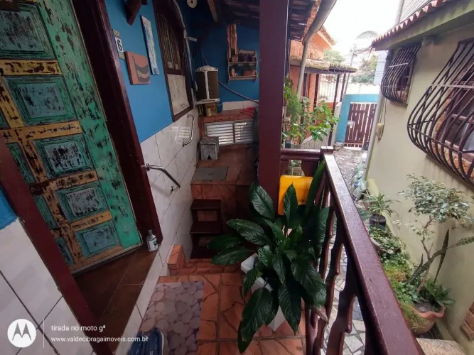 Casa à venda em Arraial do Cabo-RJ: 2 quartos, 2 salas, 2 banheiros e 61,70 m² de área no