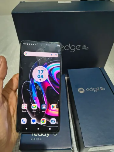 Celular EDGE 20 PRO