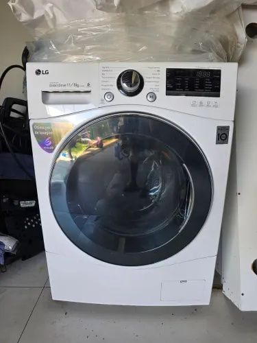 Lava e seca LG 11kg/6kg