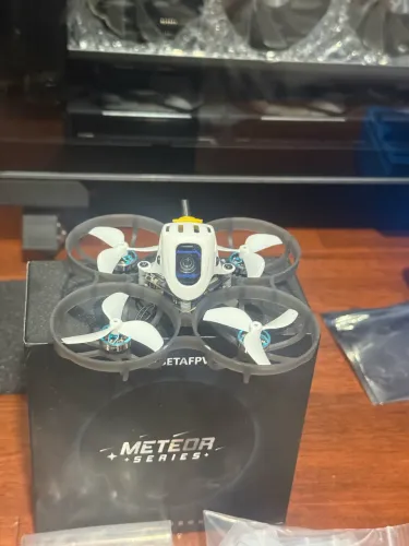 Drone beta Fpv METEOR 75 pro + o4 lite.