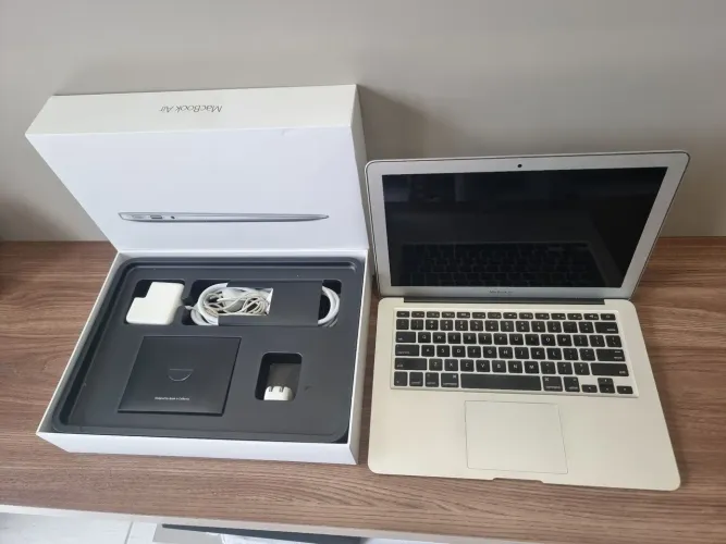 MACBOOK AIR 2017 CORE I5 8G 