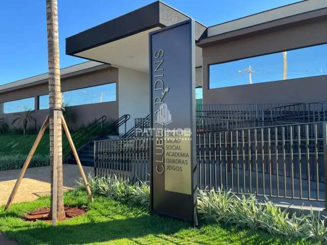 Lote de ilha com 267,05m², Lazer Completo em Cond. Jardins do Parque