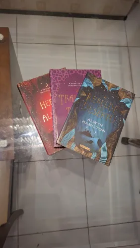 Trilogia - A Rebelde do Deserto