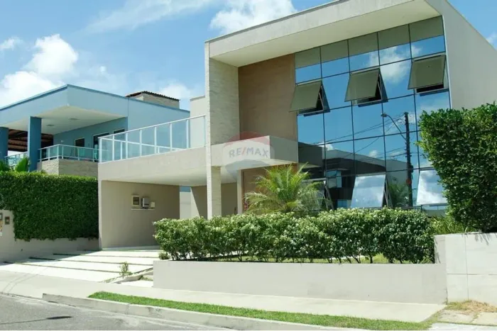 "Magnífica Casa Luxuosa em Maceió: Conforto & Estilo"