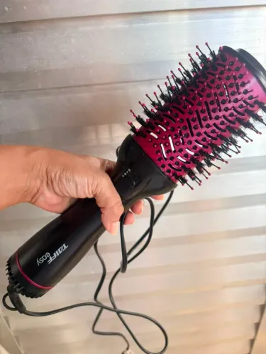 Escova secadora e modeladora Taiff