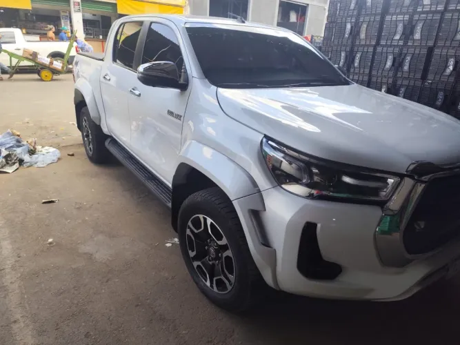 Toyota Hilux CD SRX Plus 4X4 2.8 TDI Die. Aut. 2025