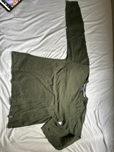 Camiseta Basic+kids TAM 10 verde escuro