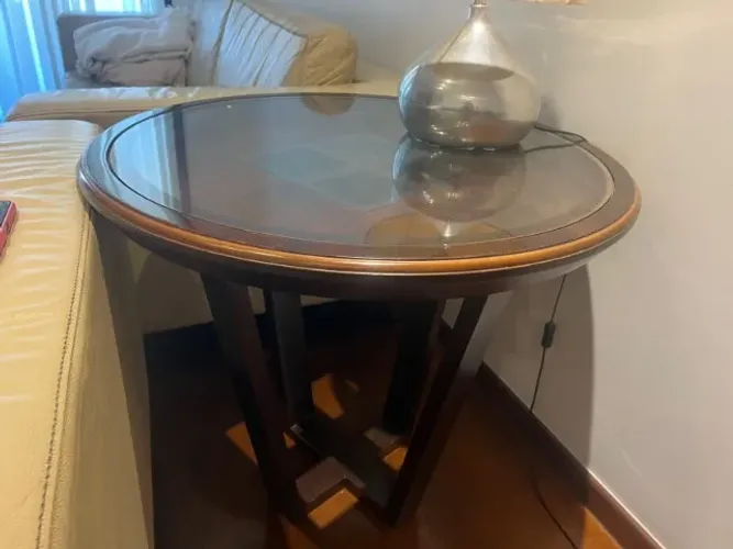 Mesa Lateral Redonda Grande Canto de vidro e Madeira