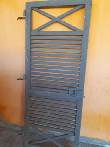 Portão de ferro