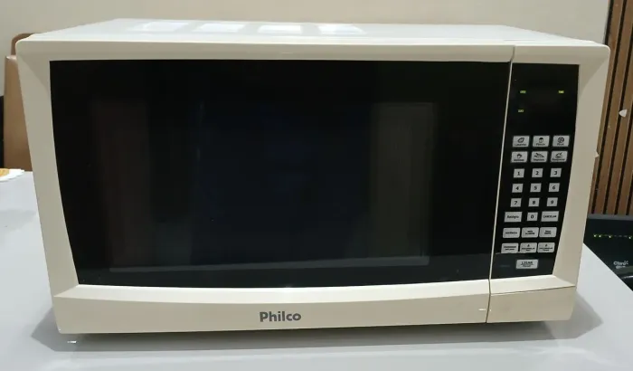 MICRO-ONDAS PHILCO 20L 