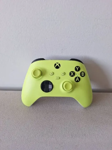 Controle Xbox Séries S - Eletric Volt