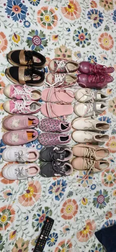 Lote de calçado menina 25-26