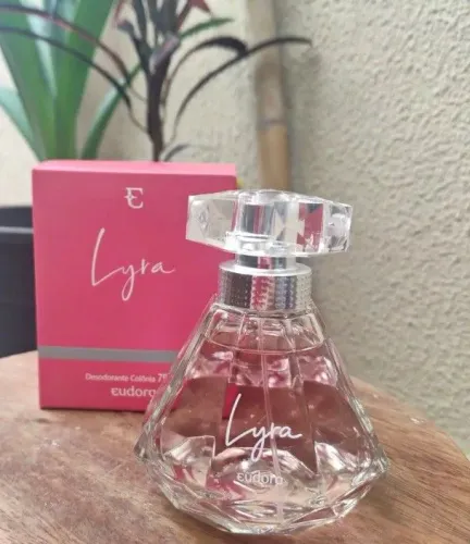 Perfume Lyra Eudora