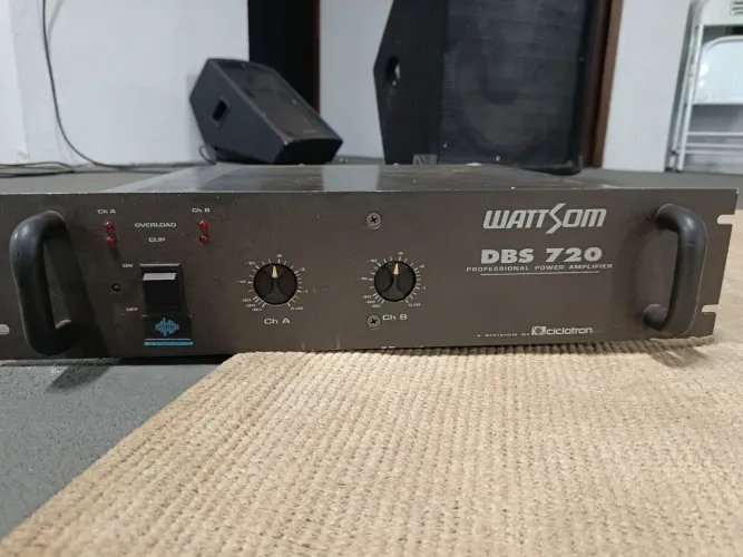 Potência Wattsom 720 BDS ótimo estado