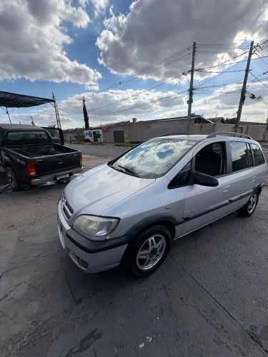 Chevrolet Zafira Elegance 2.0 MPFI Flexpower 8V 5P 2005