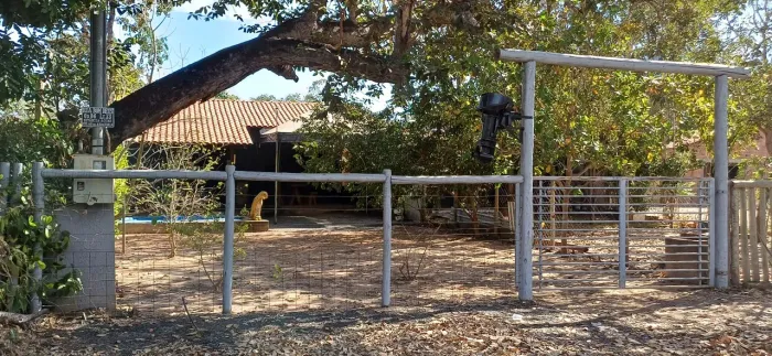 Vendo Rancho, pesqueiro, casa na beira do rio araguaia. Casa a 150 mt do rio
