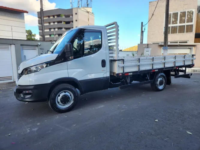IVECO Único dono 13 mil km