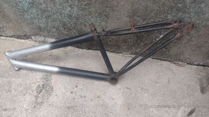 Vendo esse quadro aro 24 !!