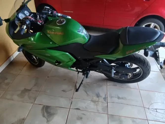 VENDO MOTO KAWASAKI NINJA 250 - 2012