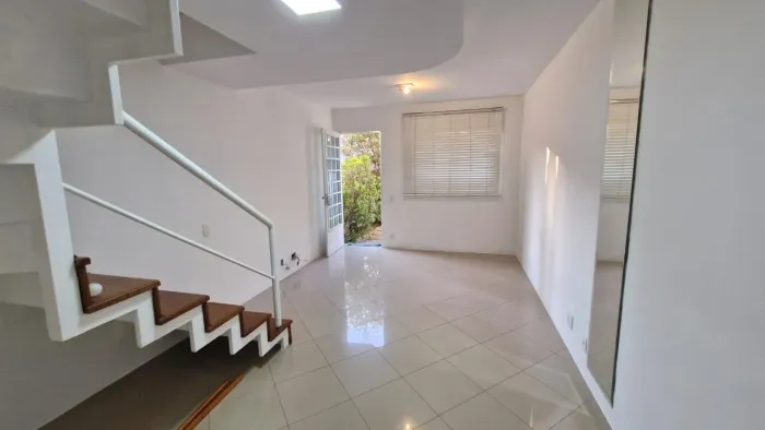 Sobrado em condominio no Jd. Felicidade, 60m², 2 Dormitórios, 1 Vagas