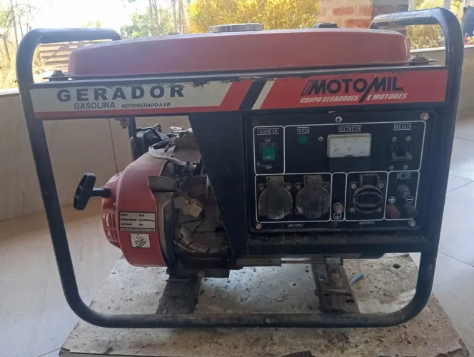 Gerador de energia Motomil 3000CL