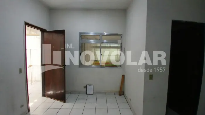 SALA COMERCIAL DISPONÍVEL PARA LOCAÇÃO COM BANHEIRO PRIVATIVO. VENHA CONFERIR!
