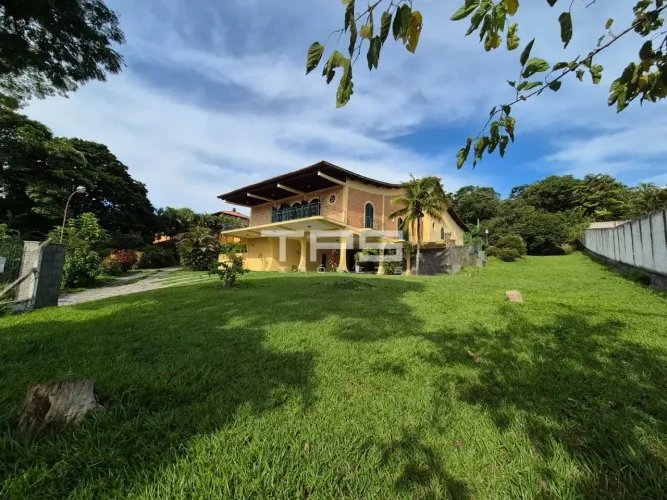 Casa no Condomínio Jardim Pérola, em Guaratinguetá/SP - R$ 3.100.000,00
