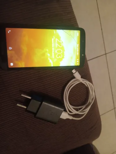 Vende-se celular Motorola usado funciona perfeitamente 