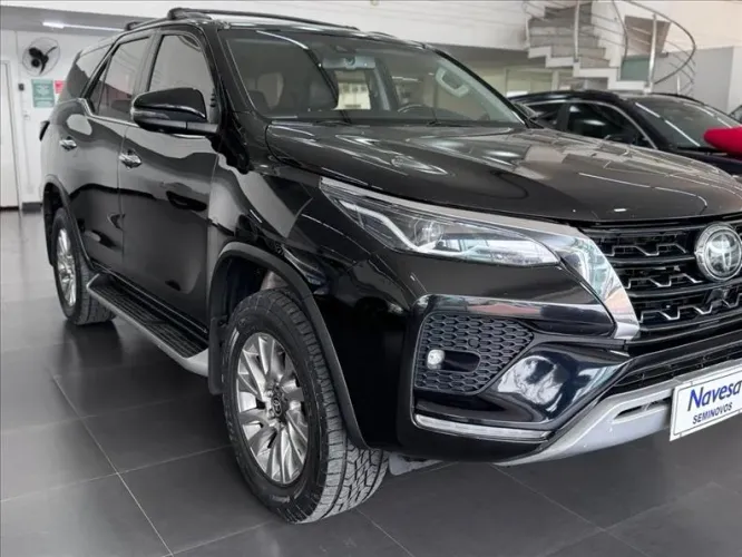 Toyota Hilux CD SRX 4X4 2.8 TDI 16V Diesel Aut. 2022