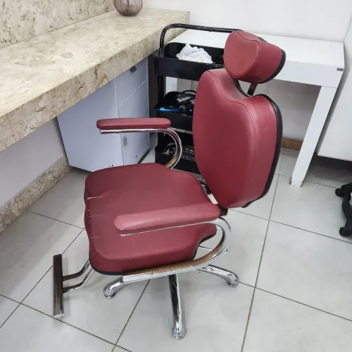 Cadeira de Cabeleireiro Reclinável Hidráulica Cabelo e Make)