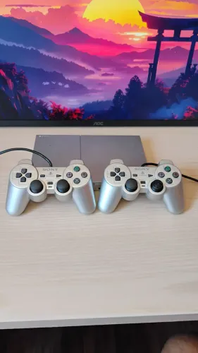 PS2 slim prata com controles originais