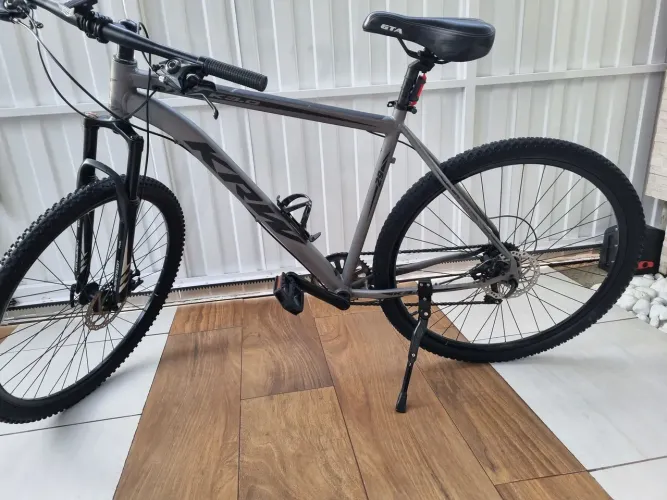 Bicicleta aro29,quadro21,câmbio shimano, com acessórios