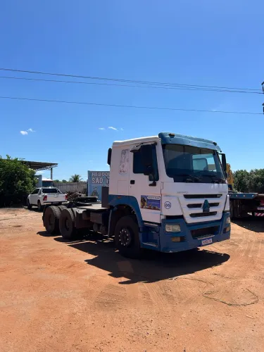 SINOTRUCK HOWO 380 6x4