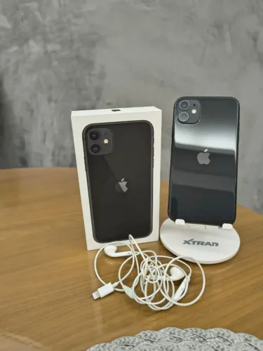 iPhone 11 128GB Preto + Nota Fiscal + Caixa + Fone Original - Impecável
