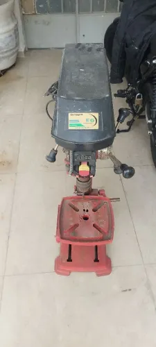 Furadeira de mesa motormil 160