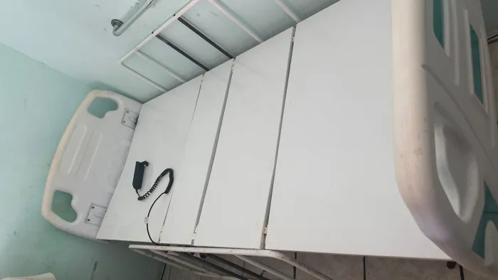 Cama hospitalar eletrica - novíssima