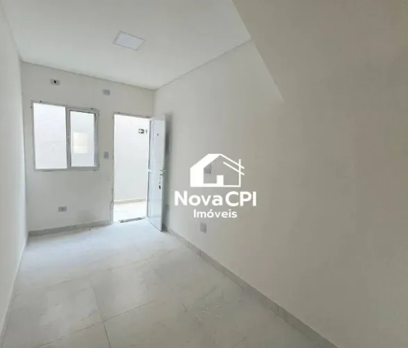Casa com 2 Quartos á venda na Vila Tupiri Praia Grande/SP