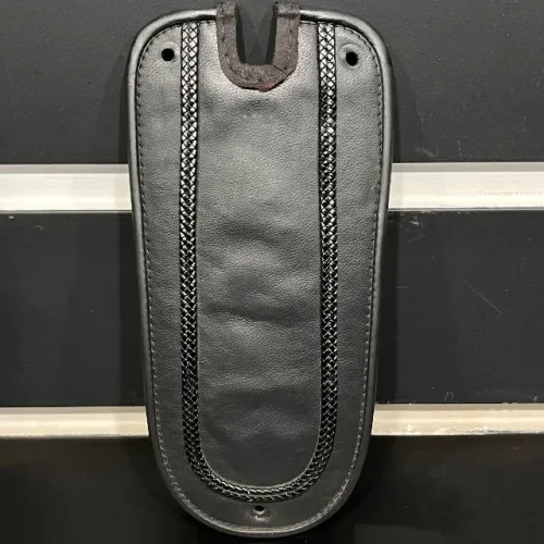 Acabamento do para-lama traseiro em couro Harley Davidson - Softail Deluxe
