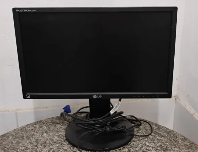 Monitor LG tela de 20" Polegadas 50Hz e Resolução HD