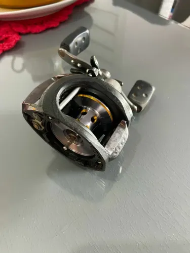 Carretilha Abu Garcia 8 rolamentos sem a Lateral