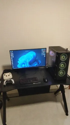PC gamer Ryzen 7 5800xt + Rtx 5060 ti 16gb + 32 GB RAM