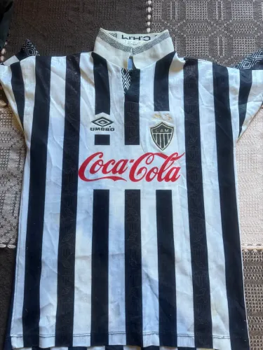 Camisa Atlético Mineiro Umbro Coca-Cola Nº 10 Tamanho Infantil 12 anos