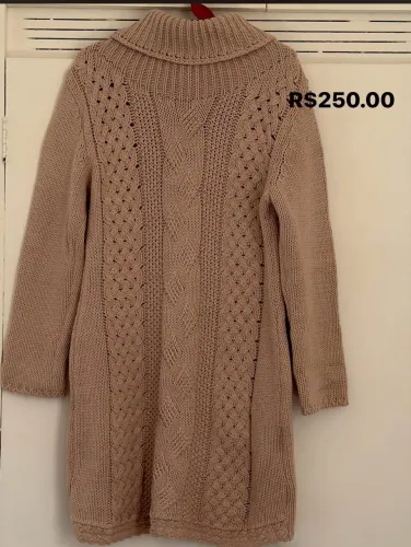 Vendo vestidos de festa