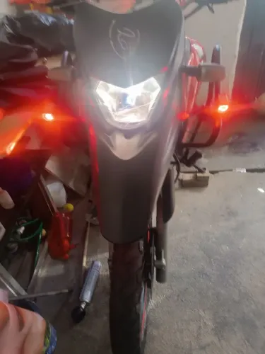 XRE 300 vermelha 2013