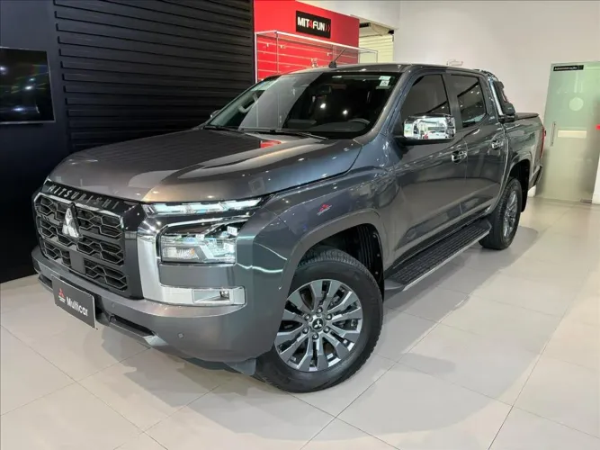 Mitsubishi TRITON HPE-S 2.4 CD 4X4 TB Diesel Aut. 2026