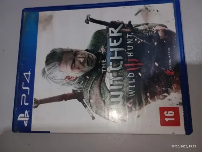 Jogo Ps4 The Witcher III Wild Hunt mídia física.