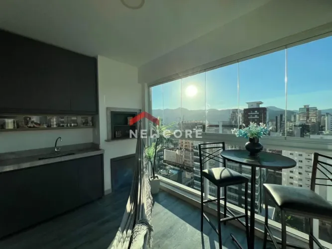 Apartamento em Rua 264 - Meia Praia - Itapema/SC