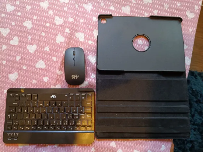 Vendo kit com capa para tablet teclado e mouse